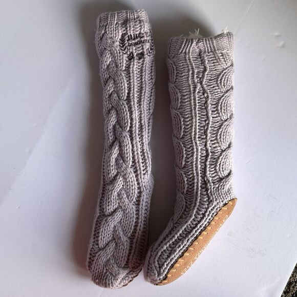 Juicy Couture Womens Cable Knit Knee‎ High Slippers Sock Lavender Leather Sole - Picture 3 of 8